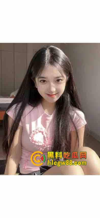 不懂就问，舍友开门就操女友，是憋疯了不管不顾，还是故意让我旁观刺激他们的变态癖好？-7