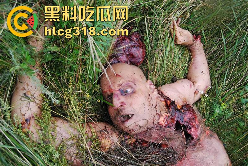 暗网流出尸海现场！马航MH17空难，遍地尸骸裸体女尸触目惊心，航空公司内部罕见画面胆小勿入！-10