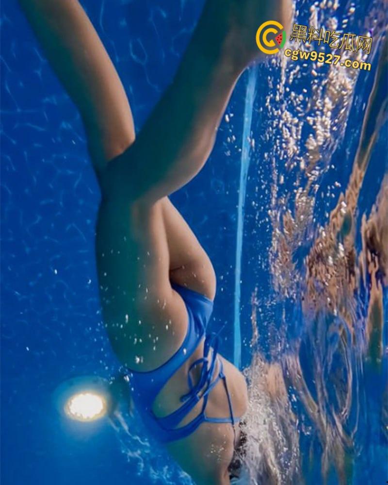 抖音清纯网红【oooo3】，和炮友撩骚视频流出，双洞自慰调教做爱，手撕丝袜各种玩法不断 !-5