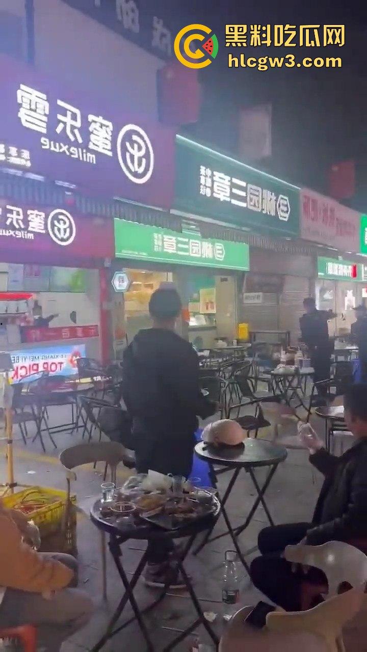 广州花都持刀男子当街挟持他人，警方迅速到场果断开枪击毙，场面堪比电影大片！-8