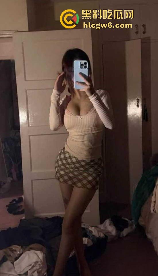 王诗龄英国白莲花闺蜜『Angela』爆炸性丑闻 卖逼崇洋媚外 最新不雅视频流出，给老外毒龙缠身骚浪入骨！-15