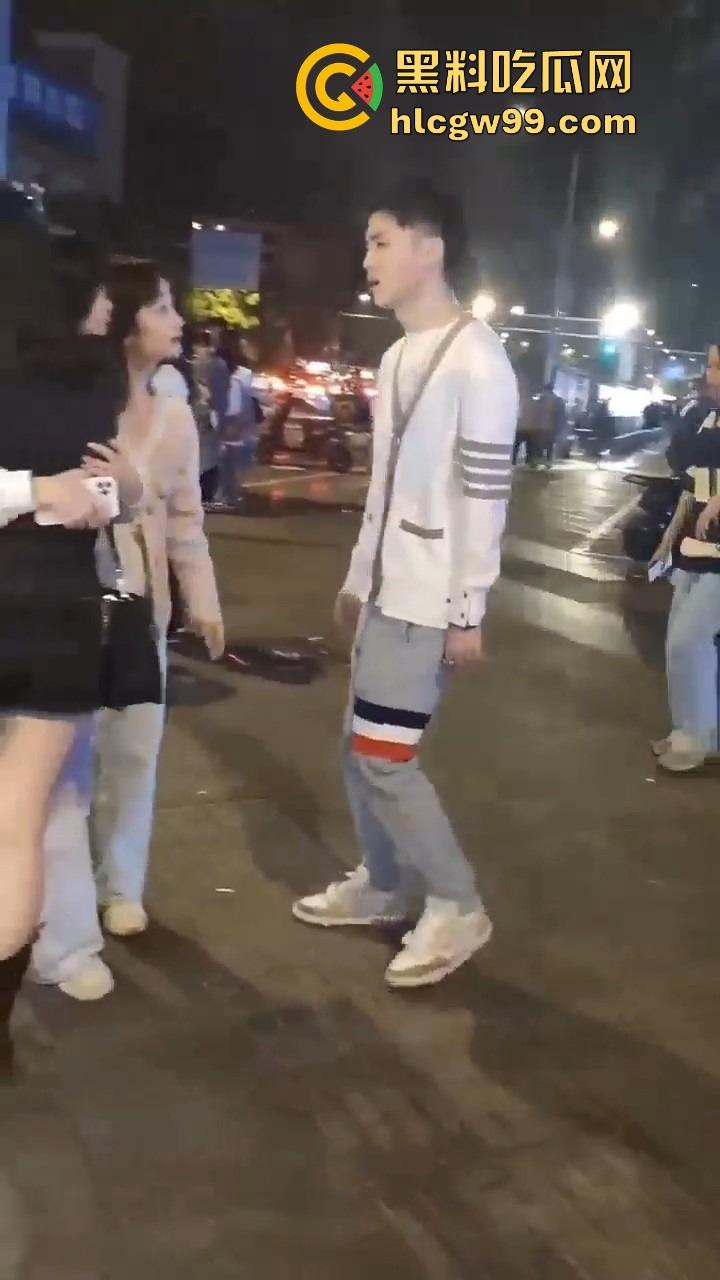 集美饭吃了东西买了酒喝了，最后一句我要跟闺蜜回家？兄弟直接西格玛男人觉醒，这到嘴得鸭子还能飞了？-6