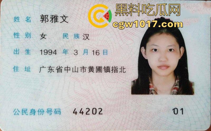 广东中山黄圃小母狗【郭雅文】性爱视频曝光，高颜值极品身材，露脸自慰骑乘做爱，这身材跟骚劲恰到好处！-4