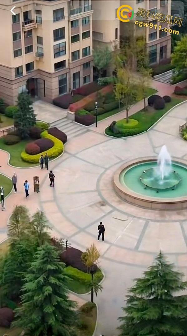 安平公园怡景城小区,当场撞见老公与小三赤身裸体纠缠,现场尴尬混乱不堪,带你直击超火爆的捉奸第一现场!-1