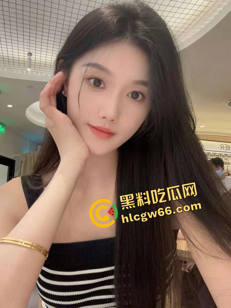 健身教练爆操肥臀女学员,八块腹肌打桩如锤机,床震三十分钟不歇火,操得骚妹尖叫断片!-3