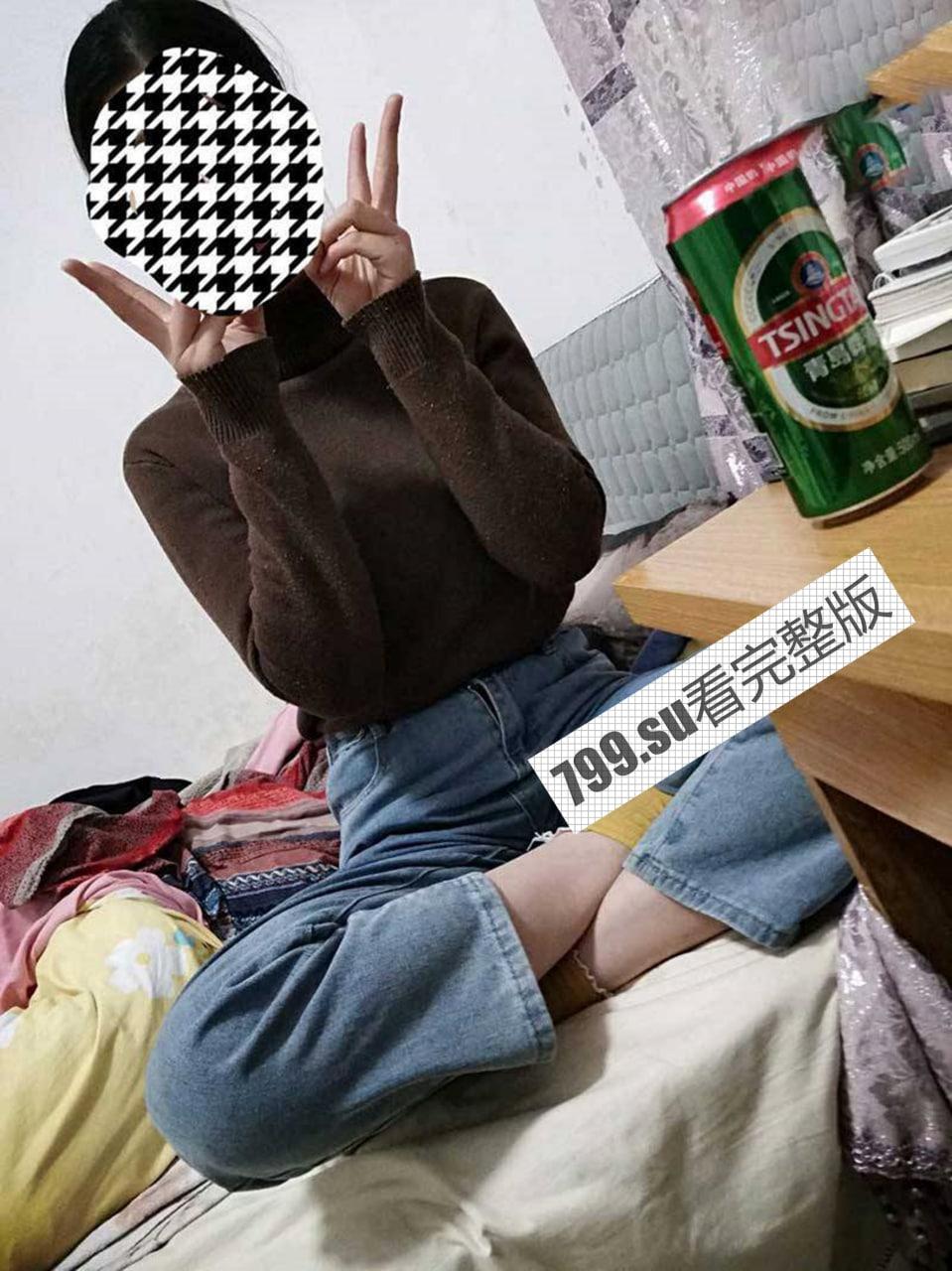 贵在真实！把刚来富士康打工的表妹给灌醉后操了怎么插也不醒-1