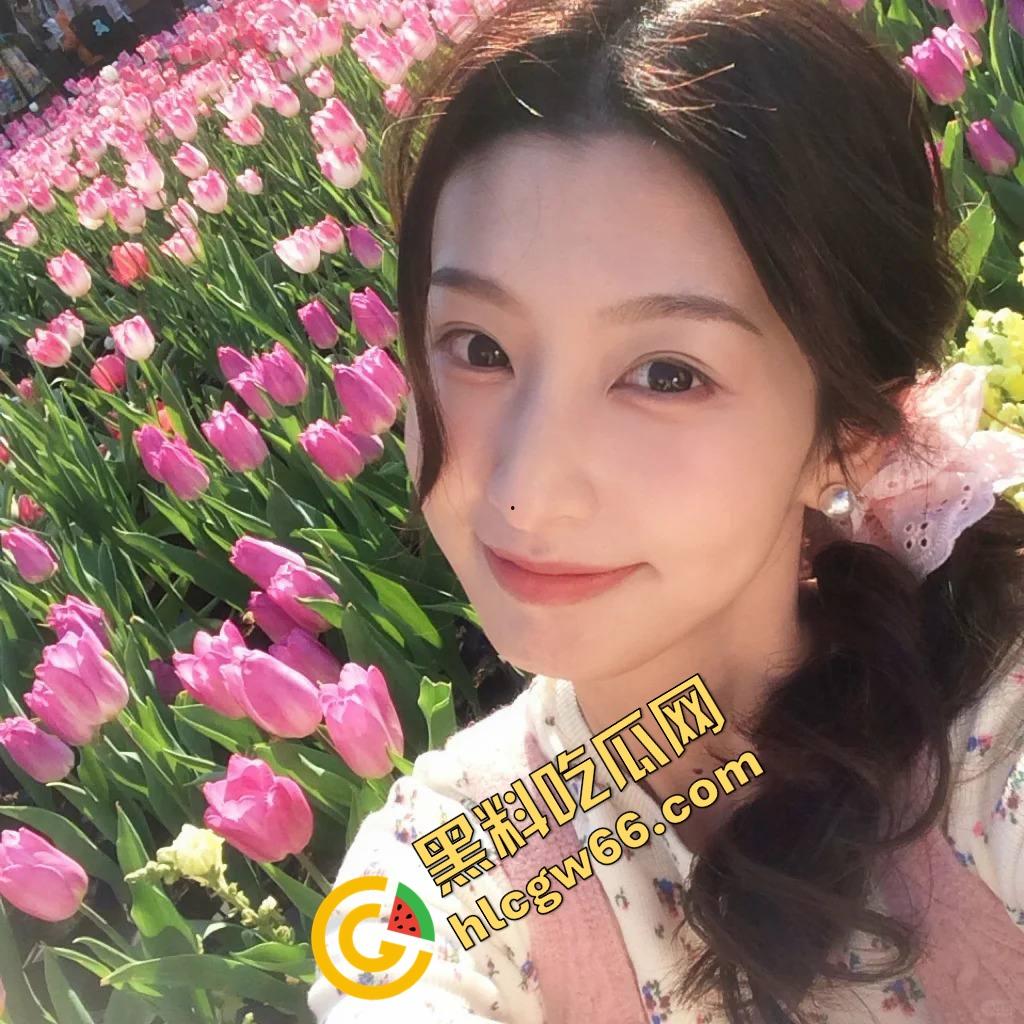 渭南校花『林缪缪』一条狗的自我修养，给金主舔鸡巴舔到呕，被捅完还说谢谢主人的精液！-3