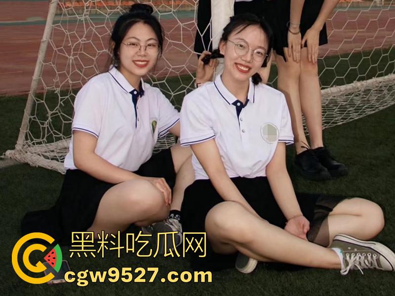 四川攀枝花女校，眼镜骚母猪【罗俊萌】，颜值一般但身材傲人，大奶肥臀性瘾骚逼，约炮视频被曝光！-7