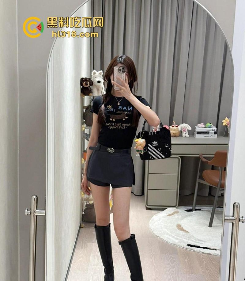 海角乱伦!和巨乳堂姐最完美的一次性爱,穿情趣装被猛烈爆操,战斗整整持续了40分钟,无套内射娇喘高潮!-1