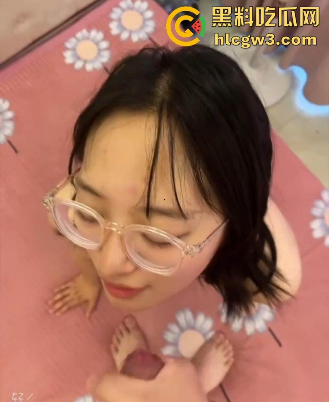 舌尖缠绕口交盛宴合集,舌尖上的鸡巴,每一次吸允直达灵魂深处,射嘴里还是射脸上?骚浪婊子任你挑!-25