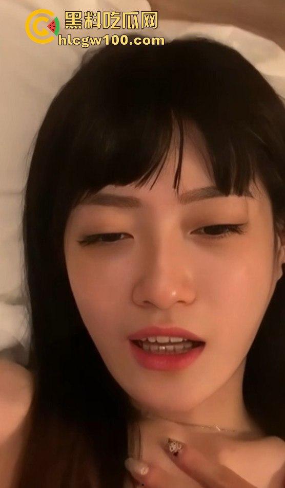 上海大学高颜值大四学姐【顾晓雨】跟富二代约炮视频曝光,娇喘声声红唇微颤,粉嫩吸引眼球。-9