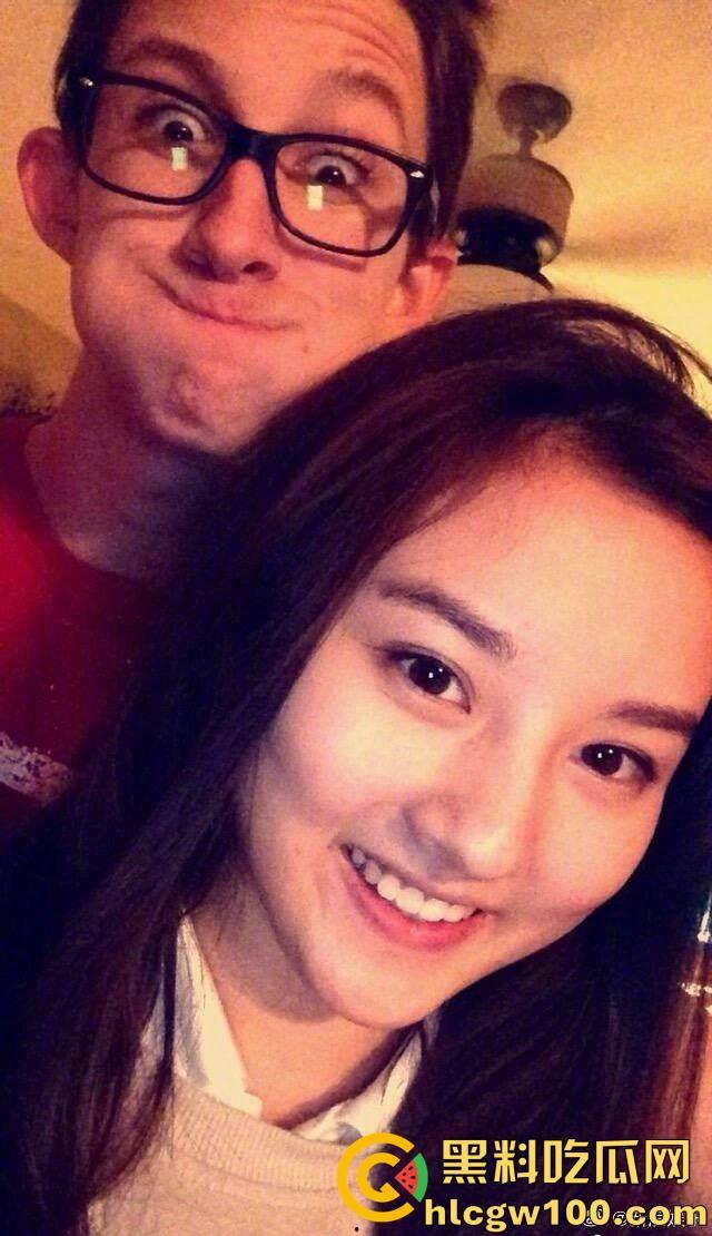 洋麻雀放出大量与【宋祖儿】的照片,说有过很多美好的回忆,以前就听说在国外玩的花-1