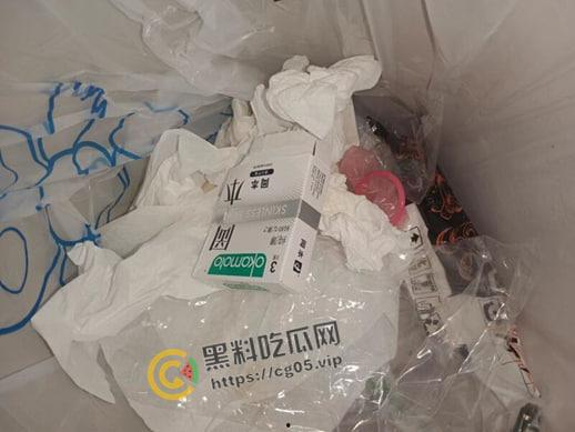 吃瓜！嘉善浙F地800号足疗女技师【王文敏】渣女出轨多位客人约炮 海量聊天记录曝光！更有行车记录仪和用过的避孕套为铁证！-24