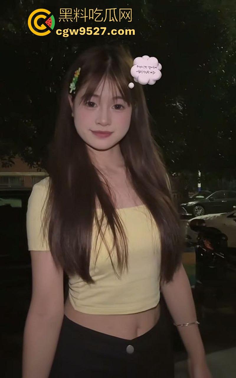 安徽职业技术学院00后极品嫩妹【张晓】私密视频流出，清纯如邻家女孩，各种性爱姿势撩人心弦，反差感拉满！-1