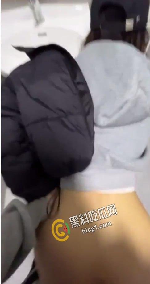 暑假的玩物！浙江外国语学院 大三学生 刘云 被富二代男友包养 开学就被甩 啪啪性爱泄密流出-8