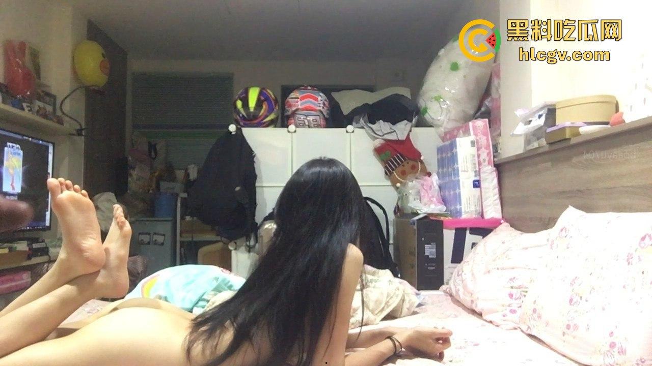 台湾机车女神【高欣涵】人前高冷人后骚！床上反差骚到爆，吃起鸡巴来完全停不下来！-4