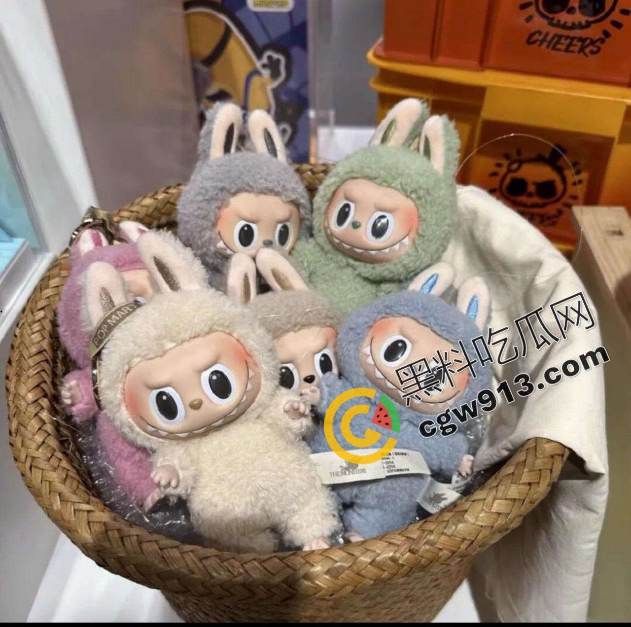 上海戏剧学院校花的私密收藏！为了 LABUBU 她不惜献身金主，淫靡视频外流震憾全校-2