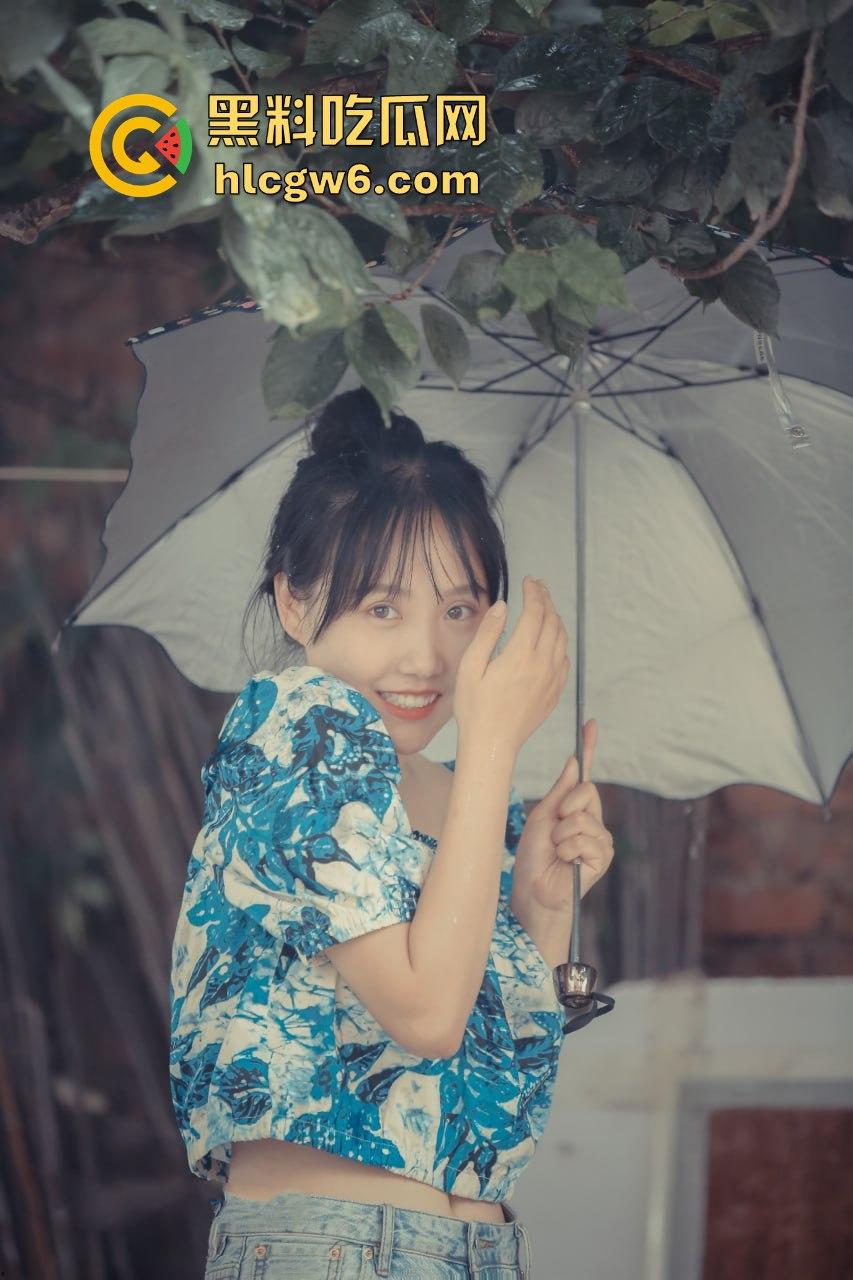 强烈推荐！！！微胖巨乳大三学姐【梁玉婷】和男友性爱视频曝光，真让人流连忘返。-6