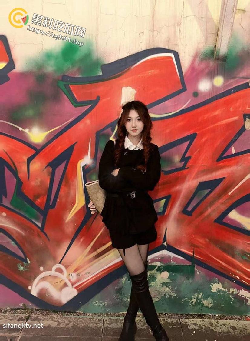 高端泄密流出  反差婊极品顔值女神【姜瑜】 沦为了 富二代 男友的玩物人前女神私下小贱狗跪舔屁眼-3