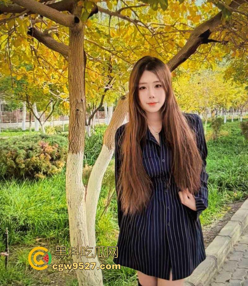 辽宁工商学院高颜值大学生【刘慧慧】高校的耀眼校花，肤白貌美，身材火辣，被富二代包养随意玩弄调教！-4