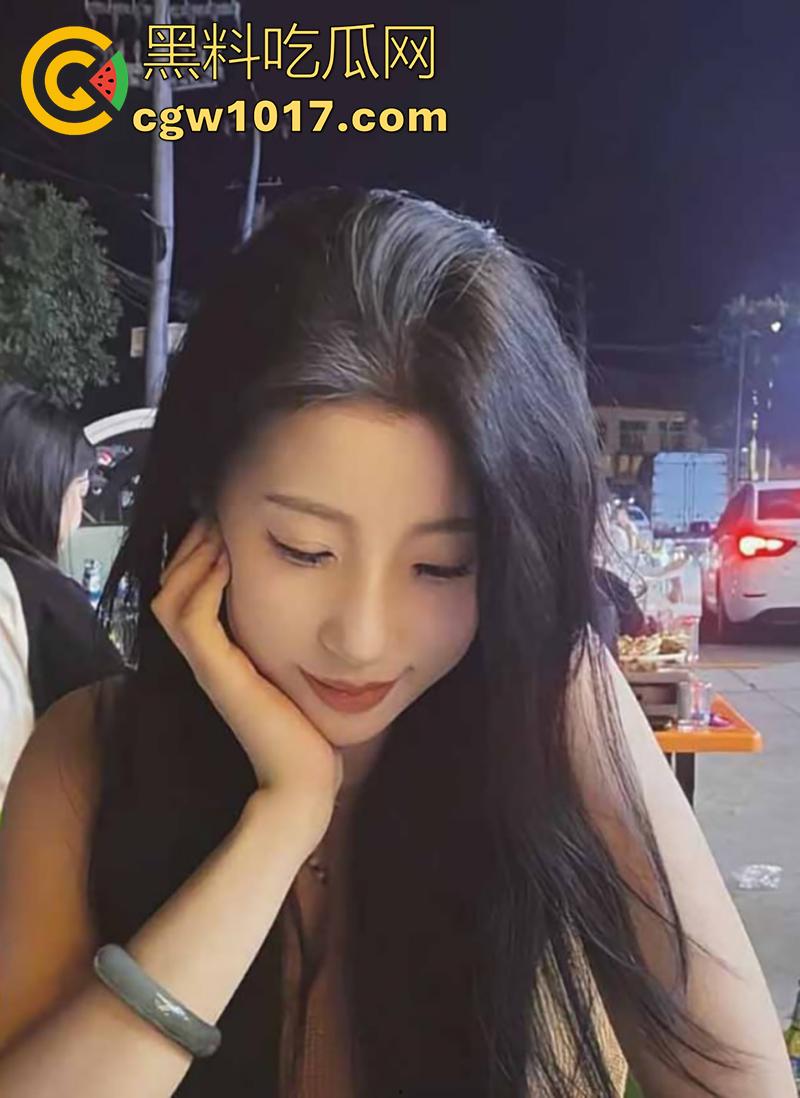 山东理工大学【赵一楠】，床上风骚至极，花样姿势性感撩人，翘起白嫩肥臀，任由肉棒狂捣，不雅视频曝光！-1