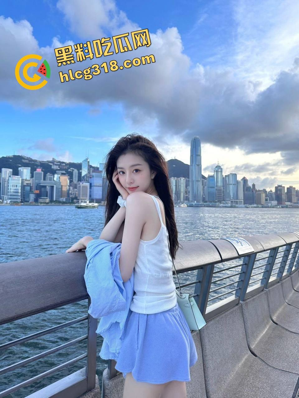 瓜友投稿前女友骚乳夹骑乘，妹子光身子骑大屌边摇边夹，奶子乱晃夹到鸡巴发抖，呻吟停不下来！-3