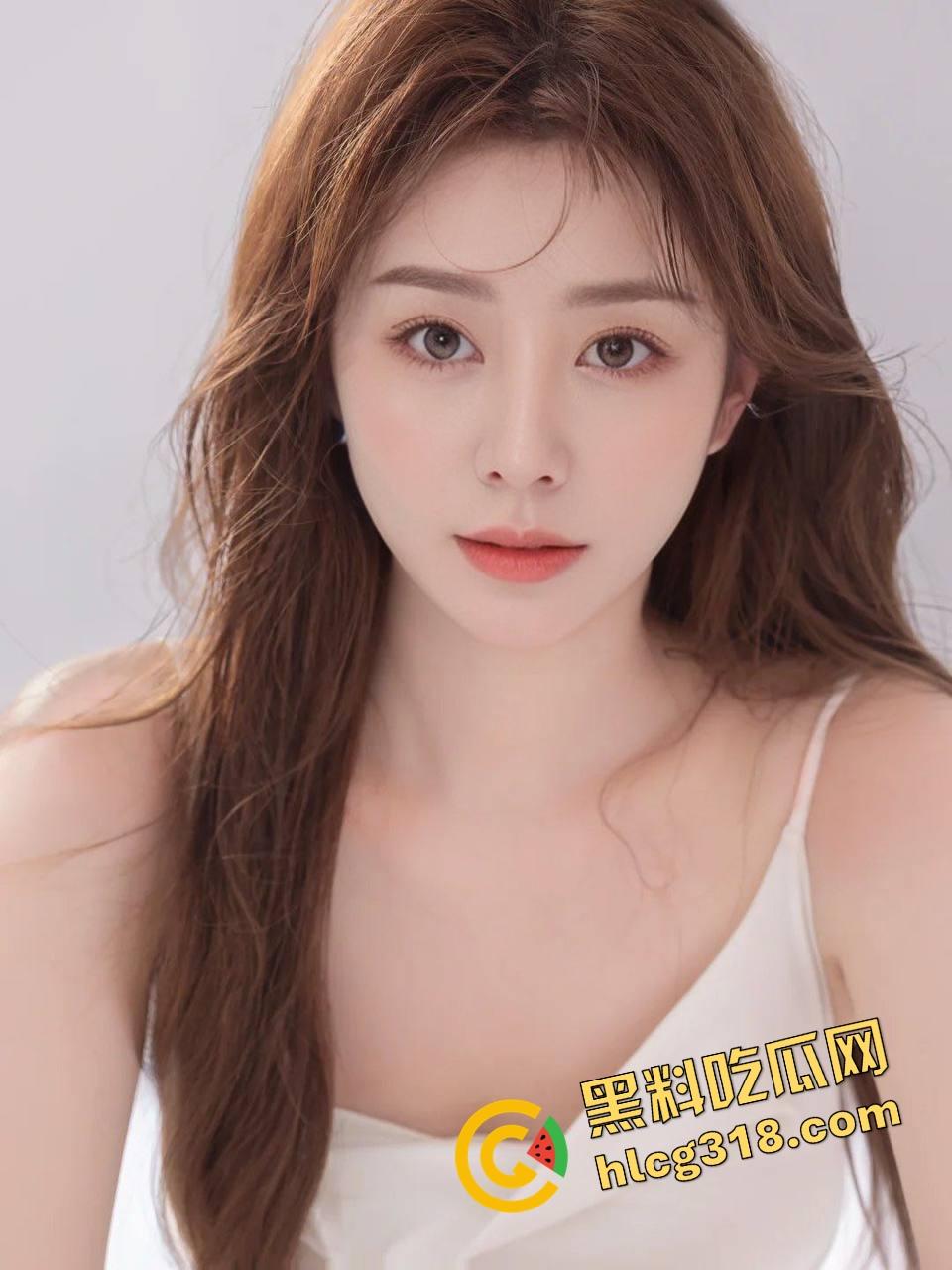 瓜友投稿前女友骚乳夹骑乘，妹子光身子骑大屌边摇边夹，奶子乱晃夹到鸡巴发抖，呻吟停不下来！-4