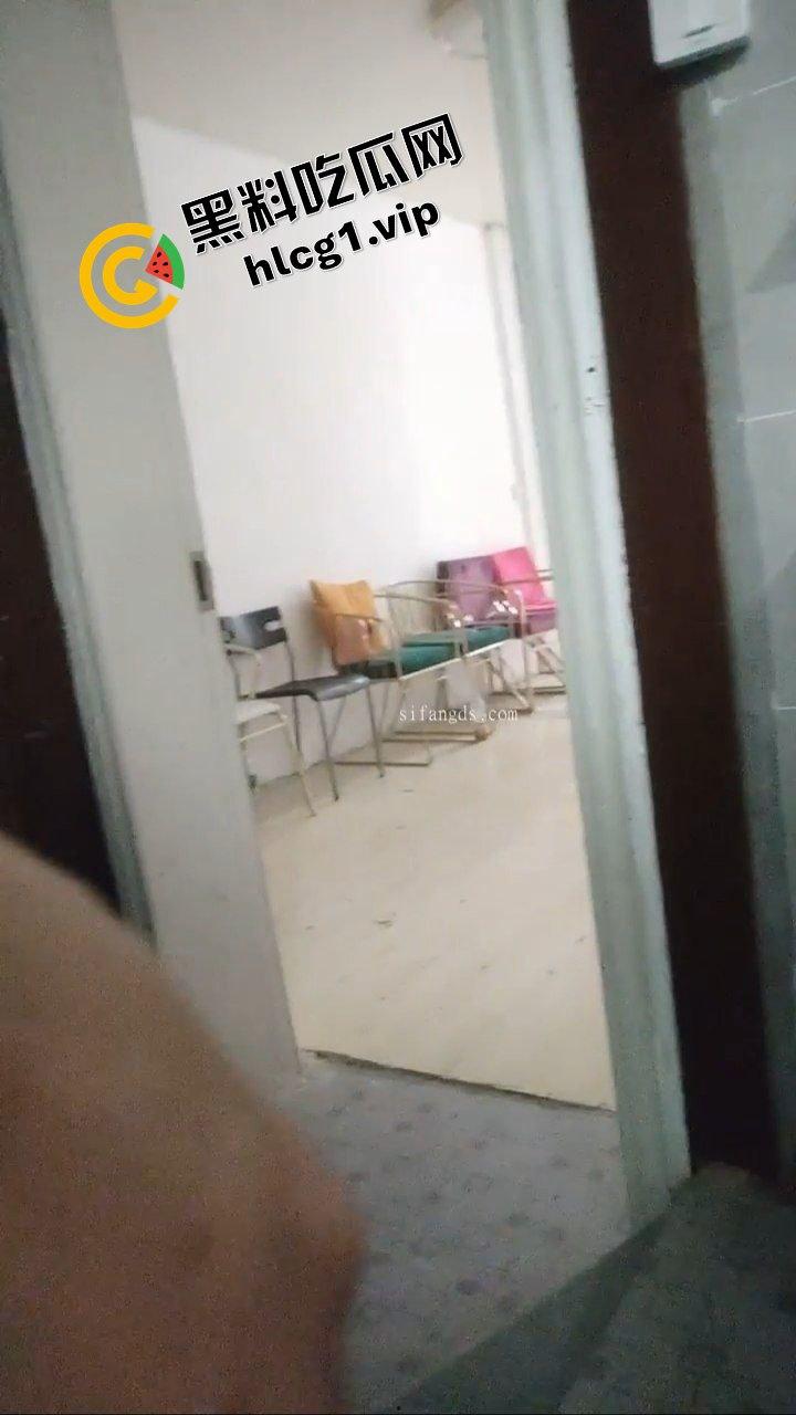 青岛大神真实探店！JK站街鸡婆只需260即可各种爆操！全程高燃！-2