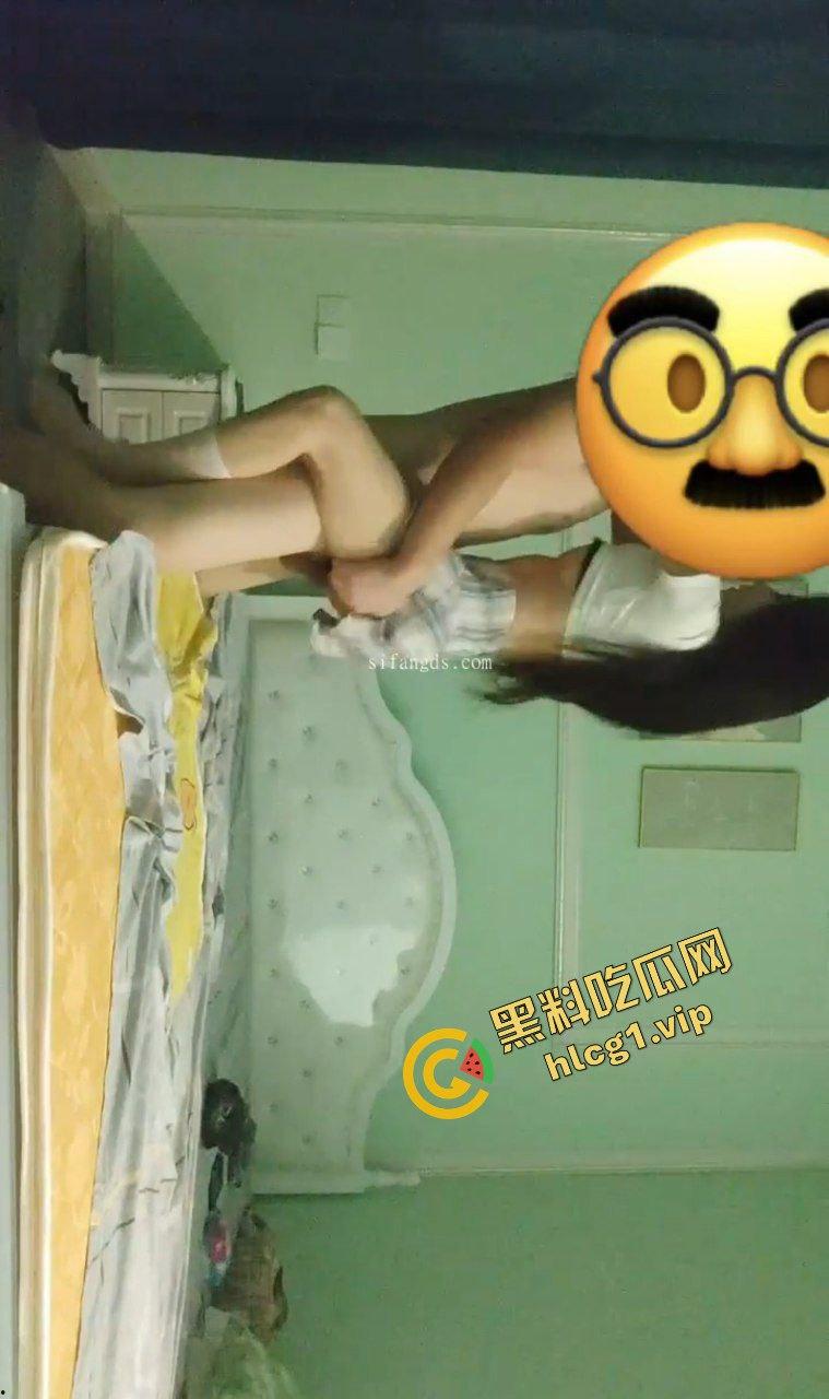 青岛大神真实探店！JK站街鸡婆只需260即可各种爆操！全程高燃！-8