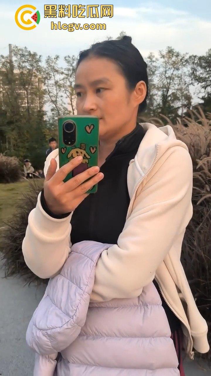 山东网友爆料熊孩子河边射高抛箭！家长嚣张不听劝，网友无奈报警处理！-5