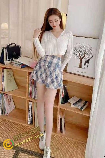 浙大校花【何芯羽】甘做金主母狗！巨乳嫩穴身材撩人，揉胸翘臀求操，堪称极品炮架-1