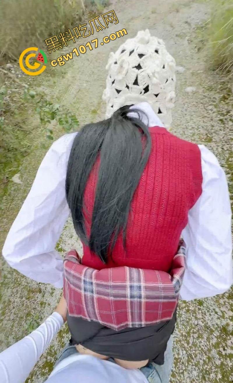 工地旁与女儿激情爆发：大马路上口交，猛插湿滑小穴，再狂肏紧致屁眼，禁忌车震，激情四射！-8