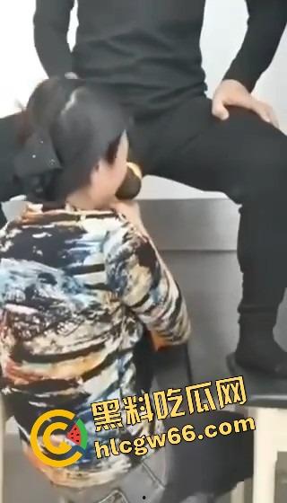 坠蛋狠人现身，农夫山泉挂蛋蛋只是日常，吊妹子上天才是绝活，这根铁鸡儿能打穿玄武门！-8