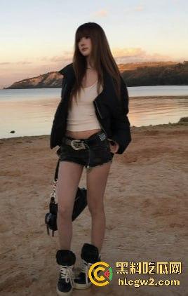 抖音百万粉丝网红【梁嘉蕊】现任前任爆料连连！约炮不停现男友面前还敢带节奏黑前任 真是个自带热搜体质！-15