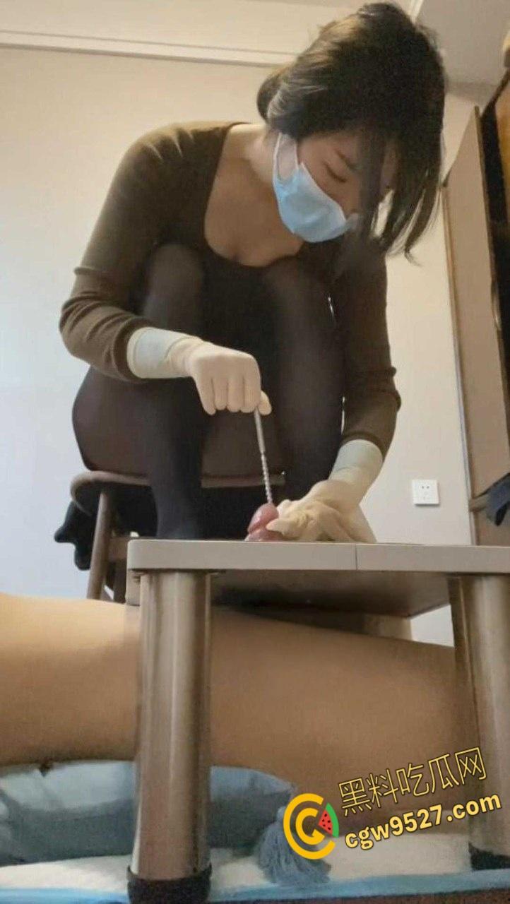 猎奇大赏！瓜友们母狗看多了，给大家分享一个公狗，被女医生马眼快撑爆，这都能射精太下贱了啦！-7