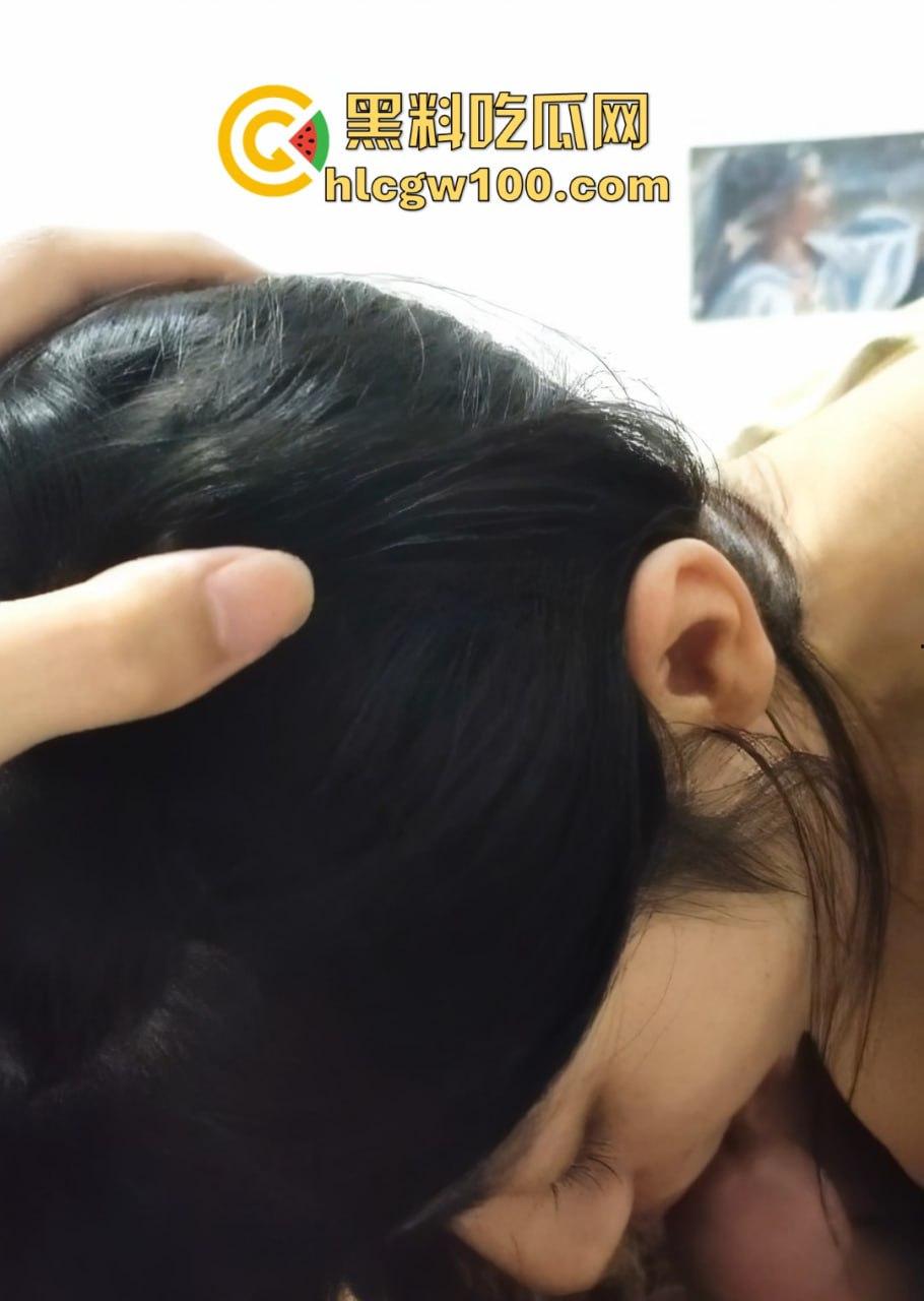 宁波大学高颜值御姐【胡安怡】做爱视频被曝光，吃鸡都小心翼翼生怕男友不舒服的反差母狗。-8