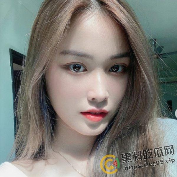 马来西亚华裔模特 网络裸体面试遭泄露 在IG上还是几万粉的网红 玲珑玉乳 浑然天成-6