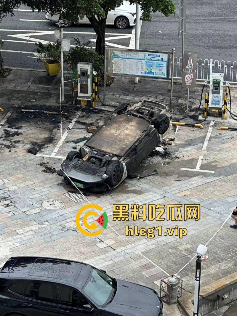 炸翻了！充电时发生严重爆炸 但极氪001 零自燃记录意外保持住了？-13