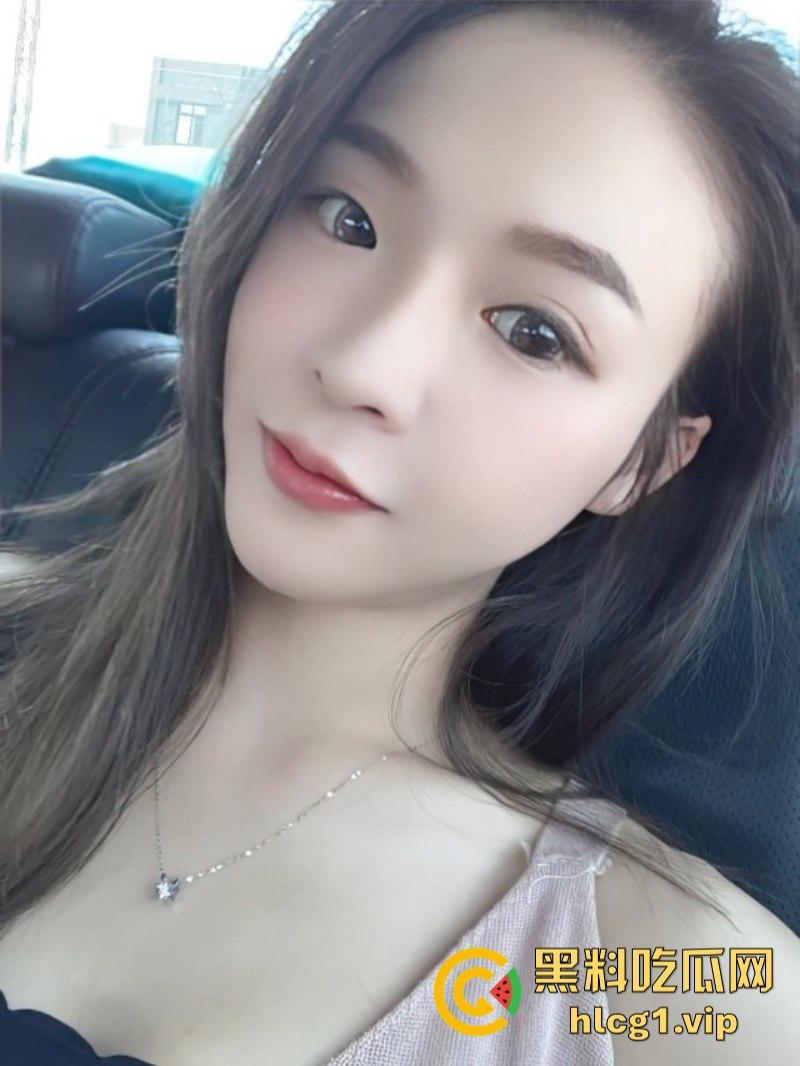 出来吃瓜！蝴蝶逼见过没？今天算是见到真正的蝴蝶逼了 小东西长得还挺别致-1