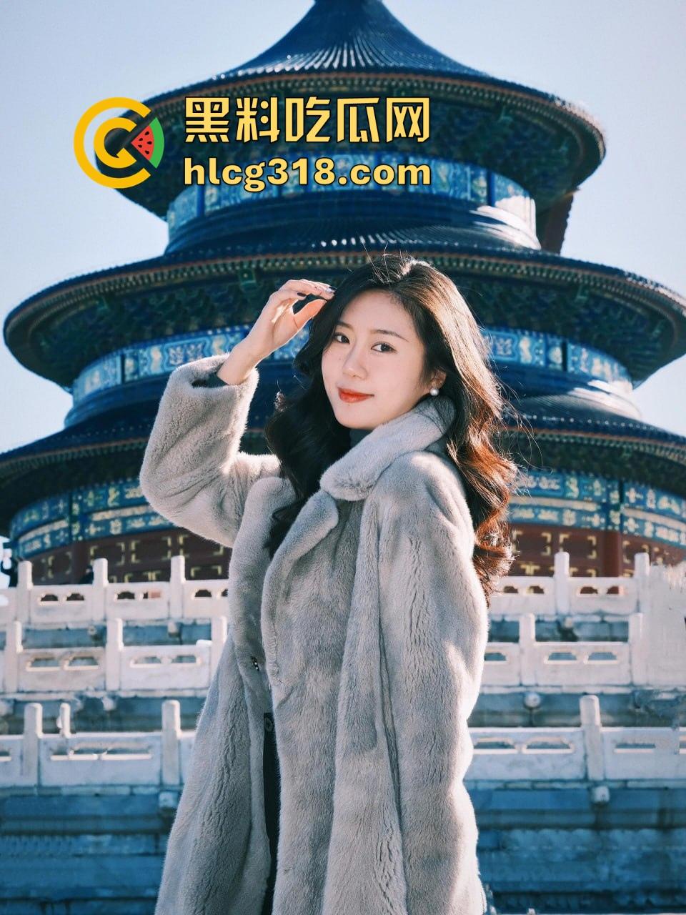 海角社区 在小孩旁边大胆猛插邻居黑丝少妇 怕把儿子吵醒不敢大叫 还把玩小儿子的小鸡鸡 骚的一批！-3