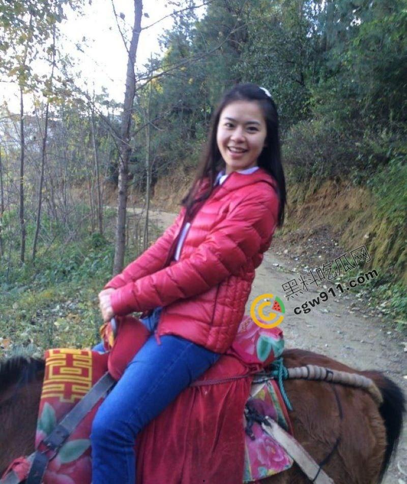 广东极品人妻当老板情妇！疯狂度假视频疯传，翘臀美乳，娇嫩肌肤，激情出轨，淫声浪语不断-1