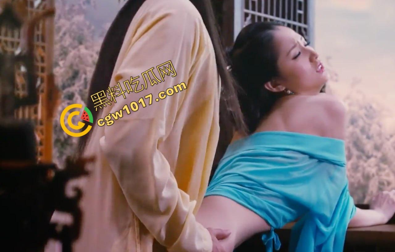 香港经典三级片《肉蒲团之极乐宝鉴》剪辑加长版：铁血叶山豪大战女明星，尺度爆表，笑点频出！-4