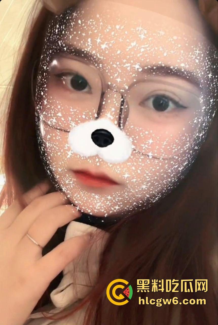 安徽大三母狗【曲婷】骚翻天，网友爆料异地裸聊骚话不断，见面就洗澡开干，骚到无法招架！-3