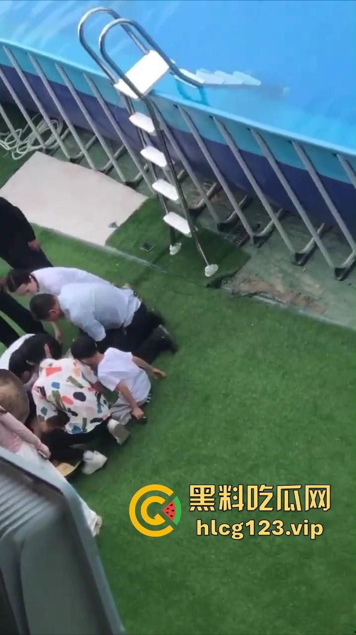 汕尾海丰惊魂大瓜！妈没看住孩子，男孩溺水沉底命悬一线，最后捞上来才捡回一条命！-8