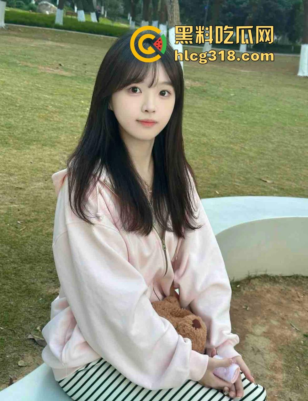 深圳18岁毕业嫩妹刚毕业就当鸡，张口就5000包夜，2500连口都不给，瓜友砸钱要曝光小辣鸡！-13