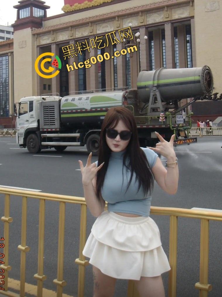 江西抖音巨乳网红【小y睡不醒】与金主不雅视频流出！1V1私密裸聊诱惑满满，多汁蜜穴被土豪爆操，淫荡不堪-12