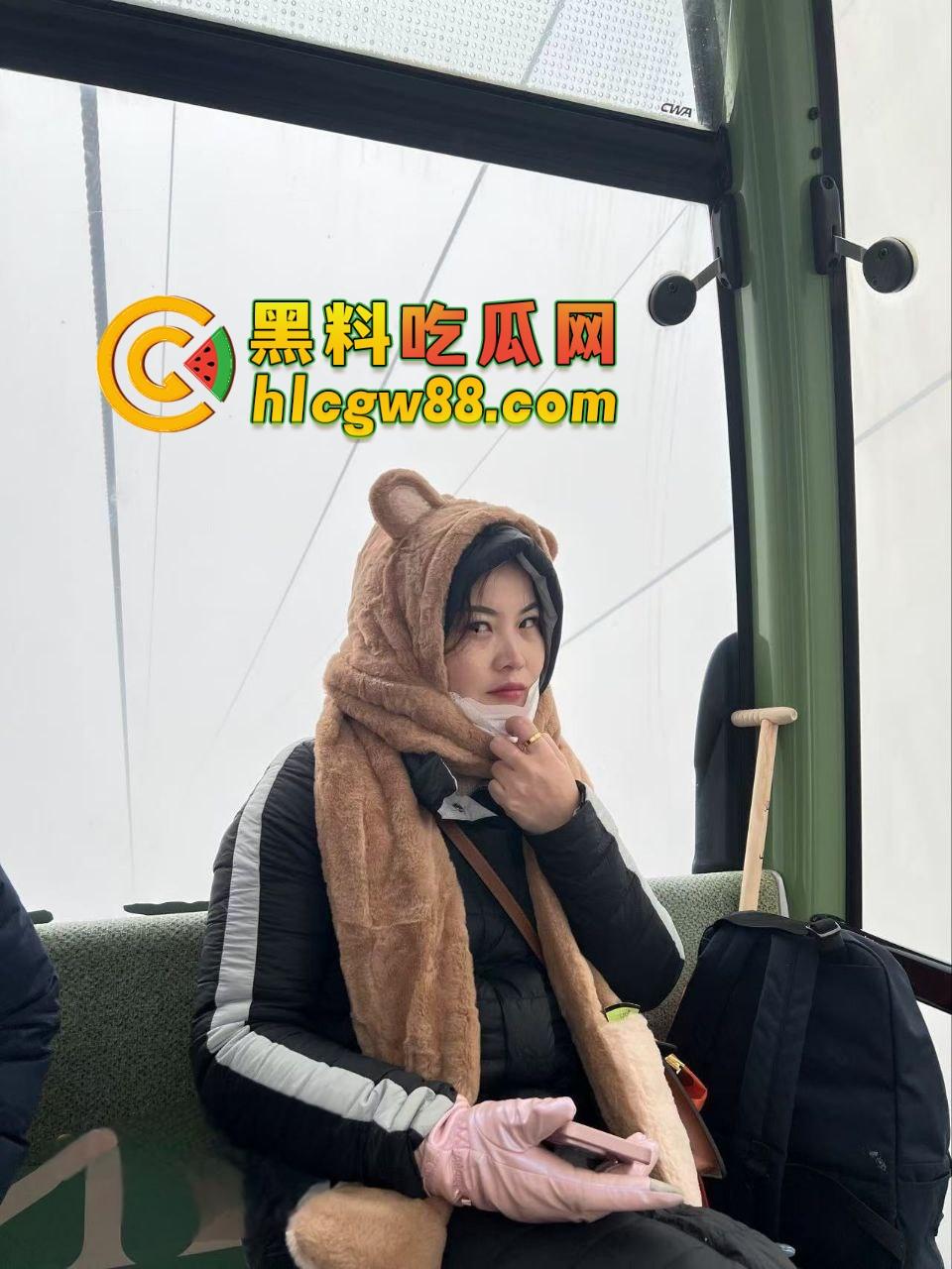 福建安溪清逸茶馆老板娘，牌桌下是茶道高手，床上是骚浪宗师，连老头都拿捏得死死的！-13