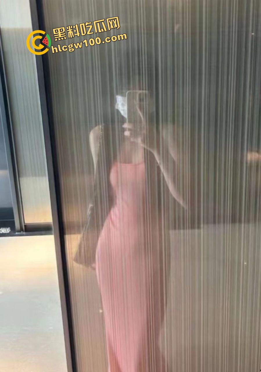 广东外语艺术清纯妹反差婊『江宜瑶』酒吧乱混勾引单男，酒店约操深喉爆怼美臀嫩逼！原创独家曝光流出！-7