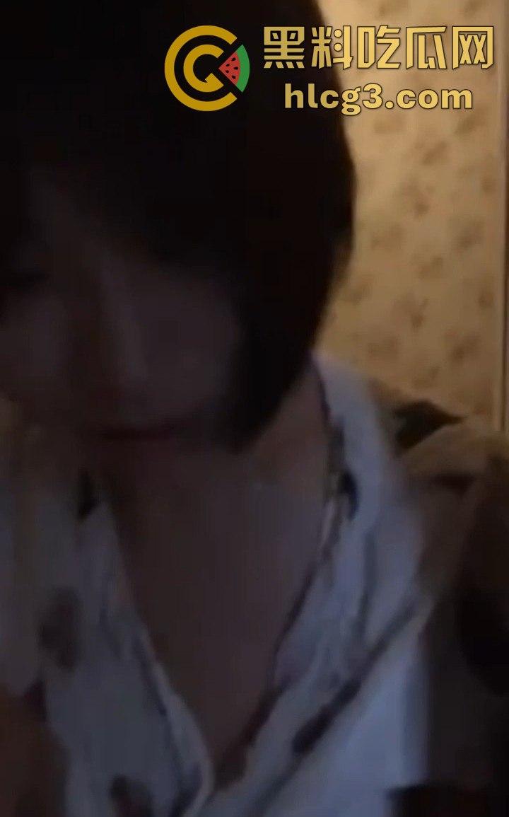 浙江绍兴北海小学班主任和初中体育老师偷情被丈母娘抓奸在床!清纯脸蛋的背后竟是如此淫荡!-8