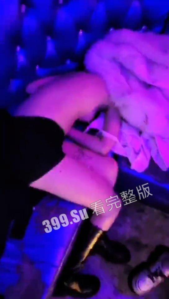 喝醉的小仙女 像个硅胶娃娃任人摆布  简直丑态百出  被人捡尸了也不知 合集 （二）-5